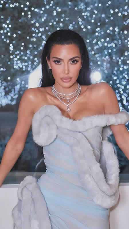 Kim Kardashian Joias